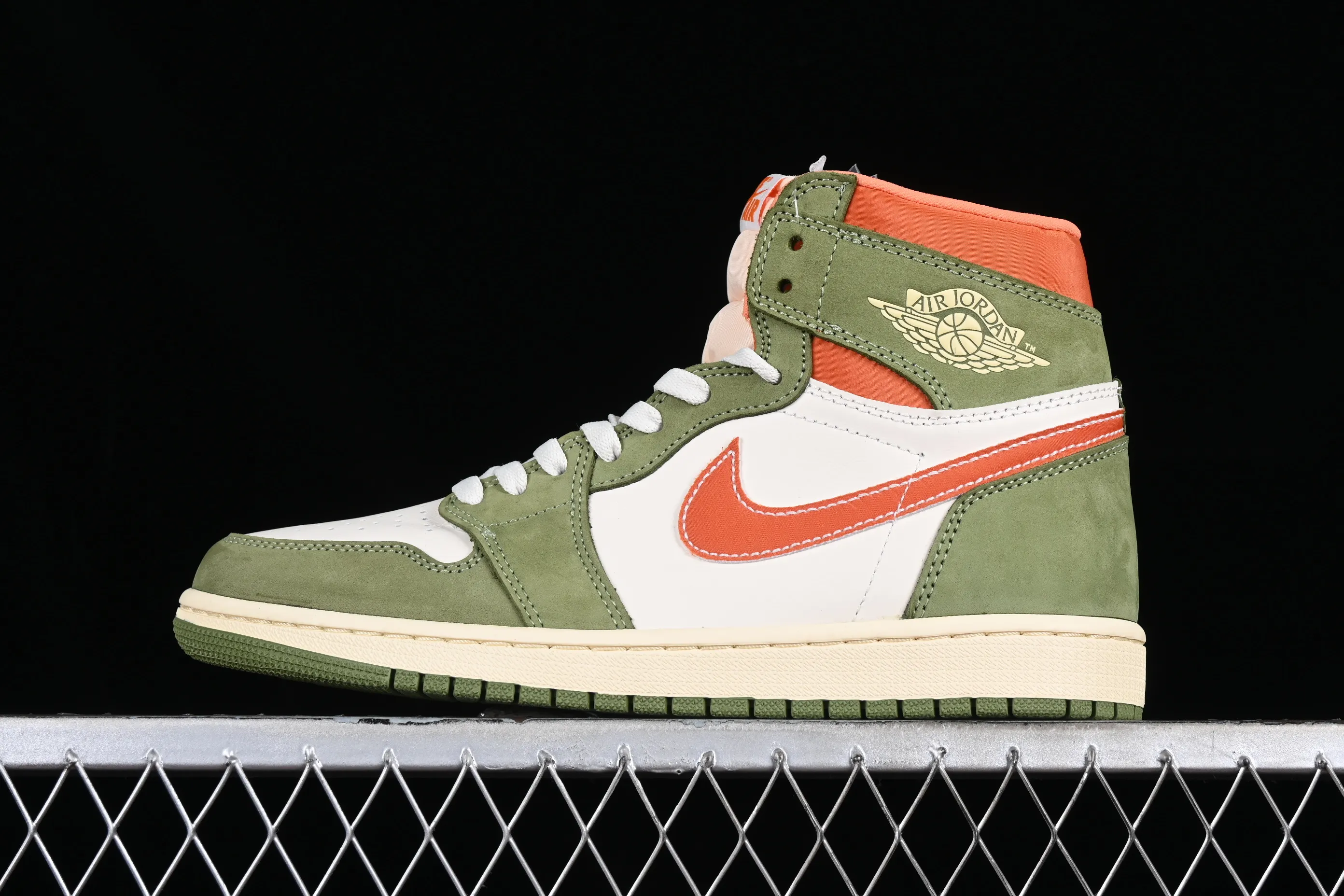 All categories Air Jordan Jordan series basketball shoes Air Jordan 1 High Air Jordan 1 High OG "Celadon" AJ1 Joe 1 deconstructed retro coconut milk green high-top basketball shoes FB9934-300